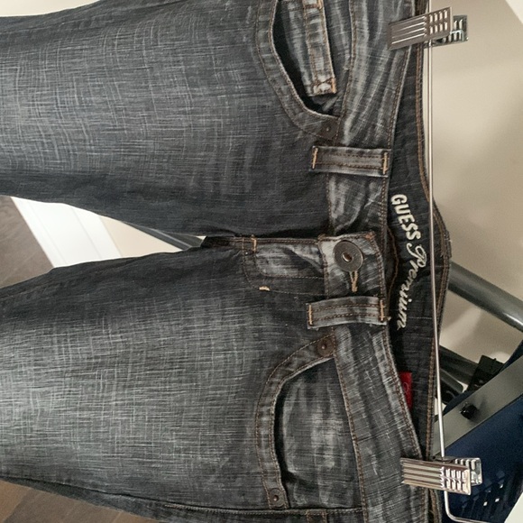 Women’s Guess Premium Jeans - Picture 2 of 6